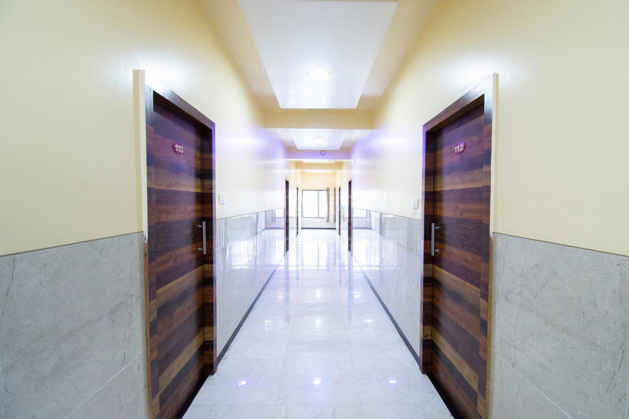 Hotel O Hari Vitthala Palace Sonai Экстерьер фото
